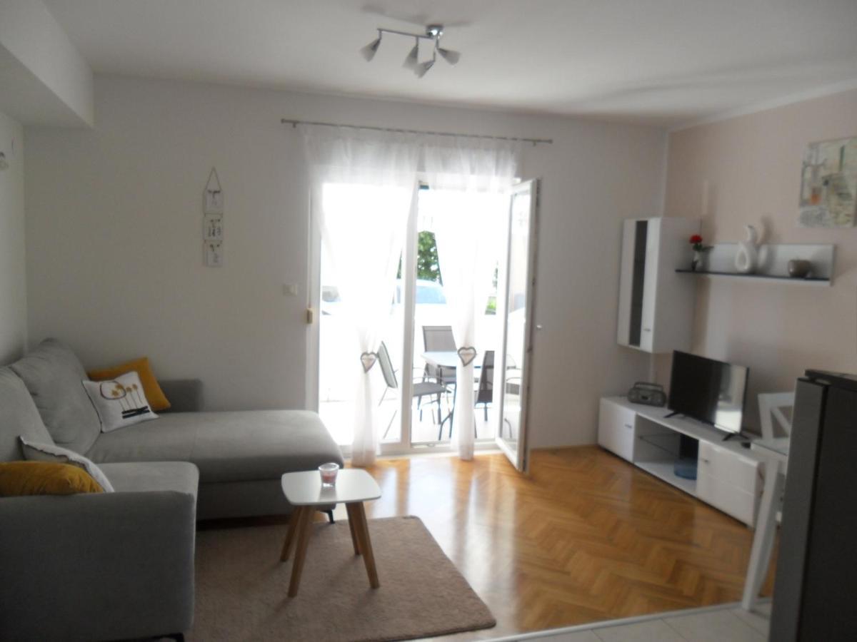 Apartman Ljubica Traù Esterno foto