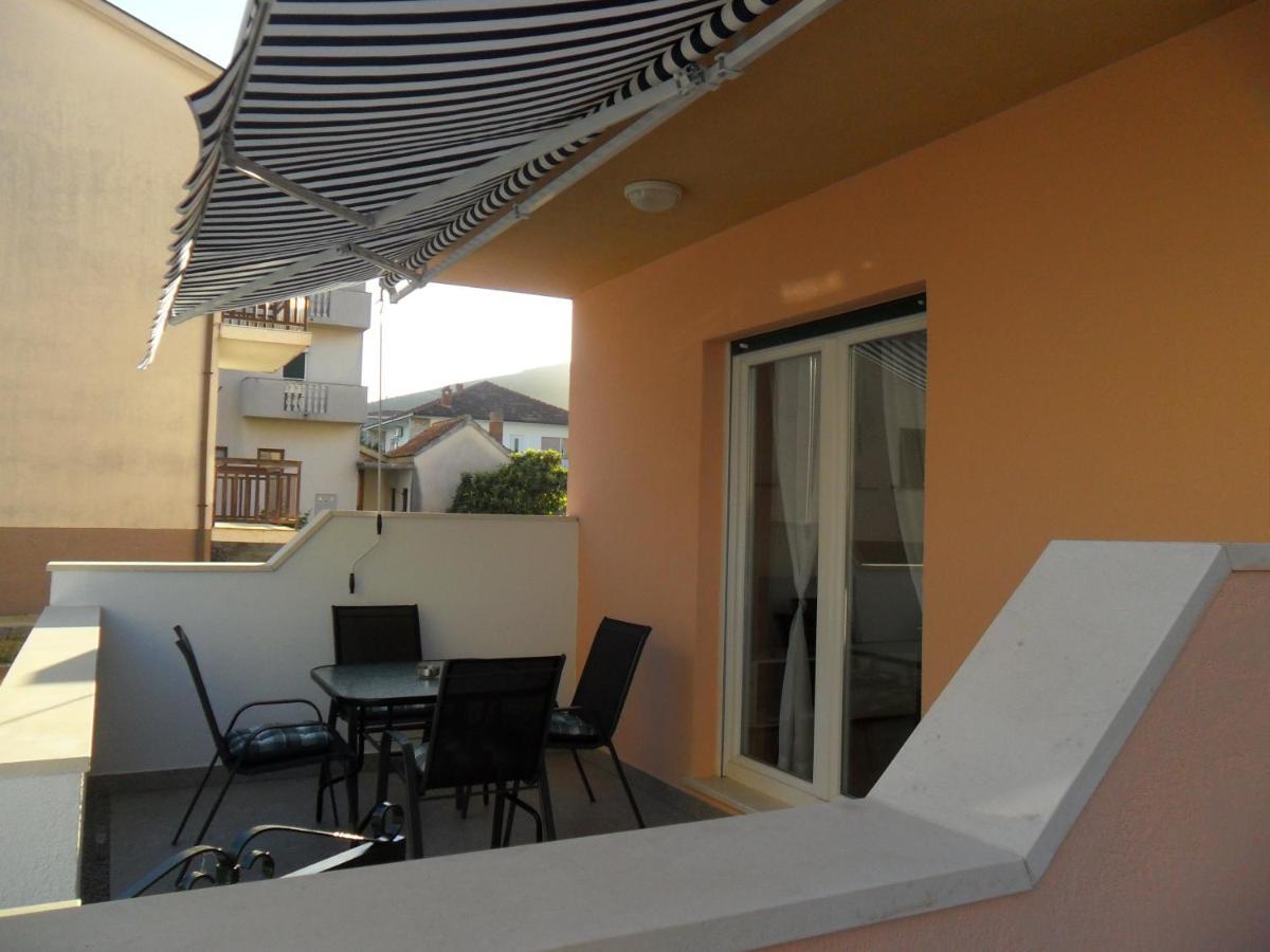 Apartman Ljubica Traù Esterno foto